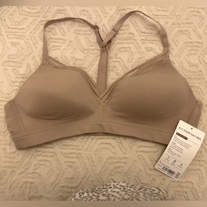 Athleta NWT Large A-C Everyday Bra